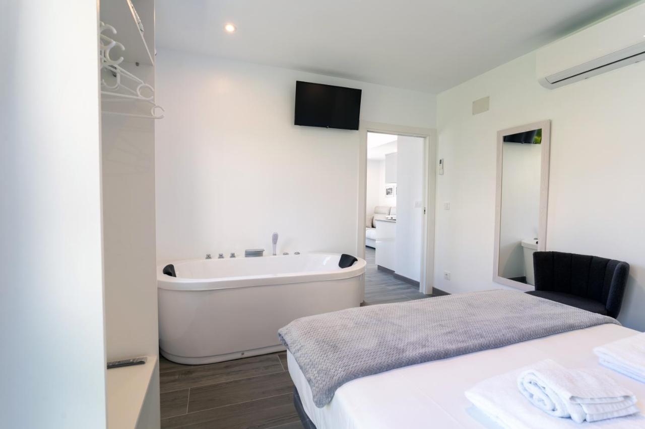 Solpor Galitrips - Apartamentos Corcubión Exteriör bild