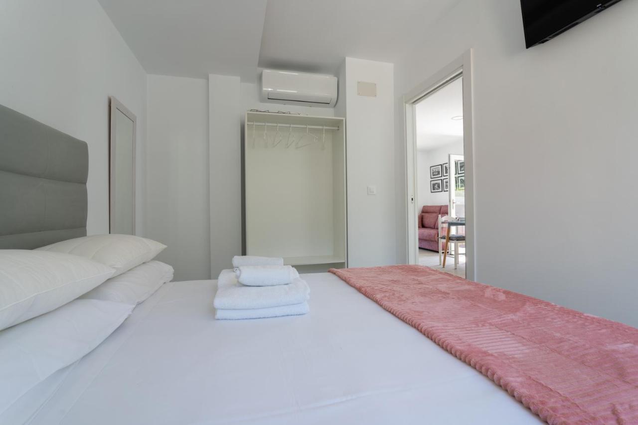 Solpor Galitrips - Apartamentos Corcubión Exteriör bild